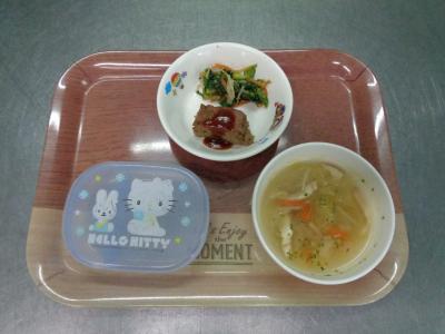 野菜いっぱいハンバーグ☆ゴマ和え☆野菜スープ