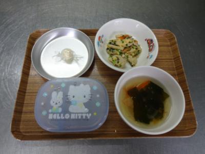 高野豆腐の卵とじ☆すまし汁☆チーズ