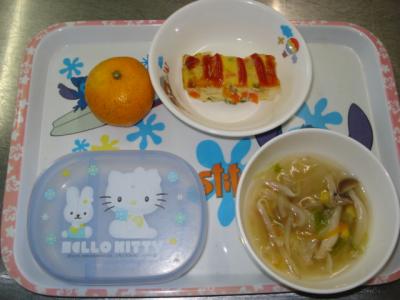 ポテトオムレツ☆野菜スープ☆みかん
