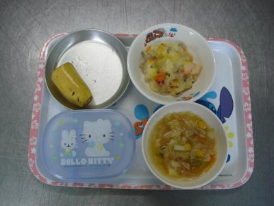 豆腐ときのこのグラタン☆果物☆野菜スープ