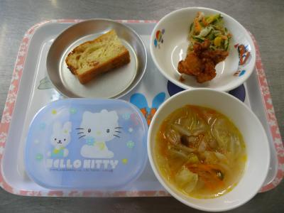 から揚げ☆コールスローサラダ☆野菜スープ★スモモジャムのケーキ