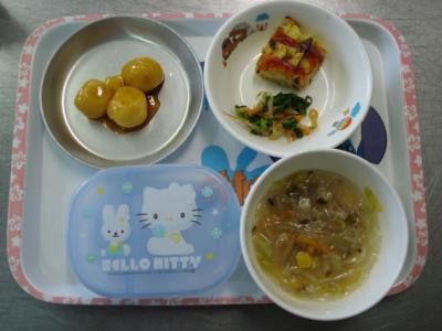 さつま芋のオムレツ☆ゴマ和え☆春雨スープ★チーズ白玉