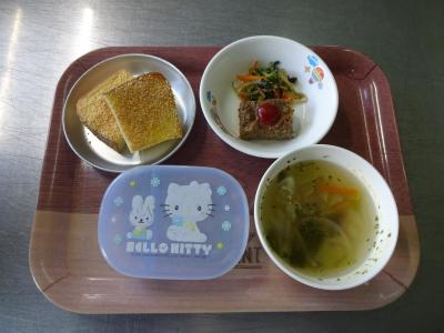 野菜いっぱいハンバーグ☆ゴマ和え☆野菜スープ★チーズラスク