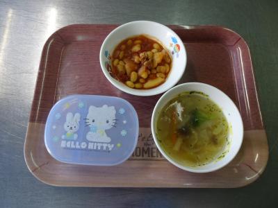 ポークビーンズ☆野菜スープ☆果物