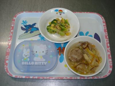 ブロッコリーのサラダ☆肉団子のスープ