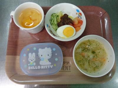 ジャージャー麺☆野菜スープ★フルーツゼリー
