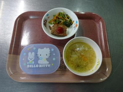 豆腐ハンバーグ☆ゴマ和え☆野菜スープ