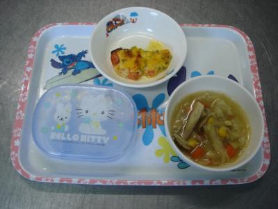 鮭のコーン焼き☆野菜スープ☆焼き芋
