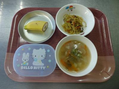 納豆スパゲティー☆野菜スープ☆果物