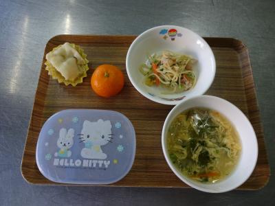 小松菜のクリームスパゲティー☆野菜と卵のスープ★お芋の蒸しパン