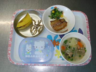 さかなの塩焼き☆小松菜サラダ☆豚汁★イリコ・バナナ