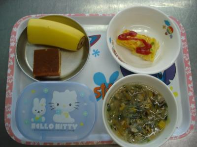 ポテトオムレツ☆バナナ☆春雨スープ★チーズパウンドケーキ