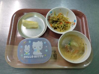 納豆スパゲティー☆野菜スープ☆果物