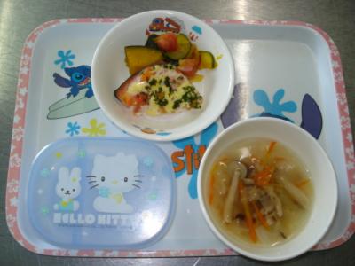 鮭のマヨネーズ焼き☆かぼちゃサラダ☆野菜スープ