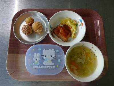 鶏の照り焼き☆マカロニサラダ☆野菜スープ★豆腐ドーナツ