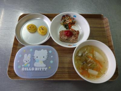 豆腐ハンバーグ☆もやしサラダ☆野菜スープ★スイートポテト